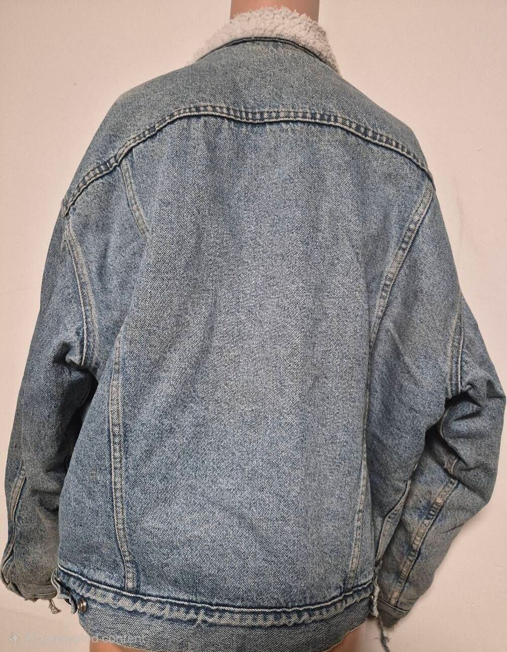 Levi's denim jacket - Picture 13 of 13